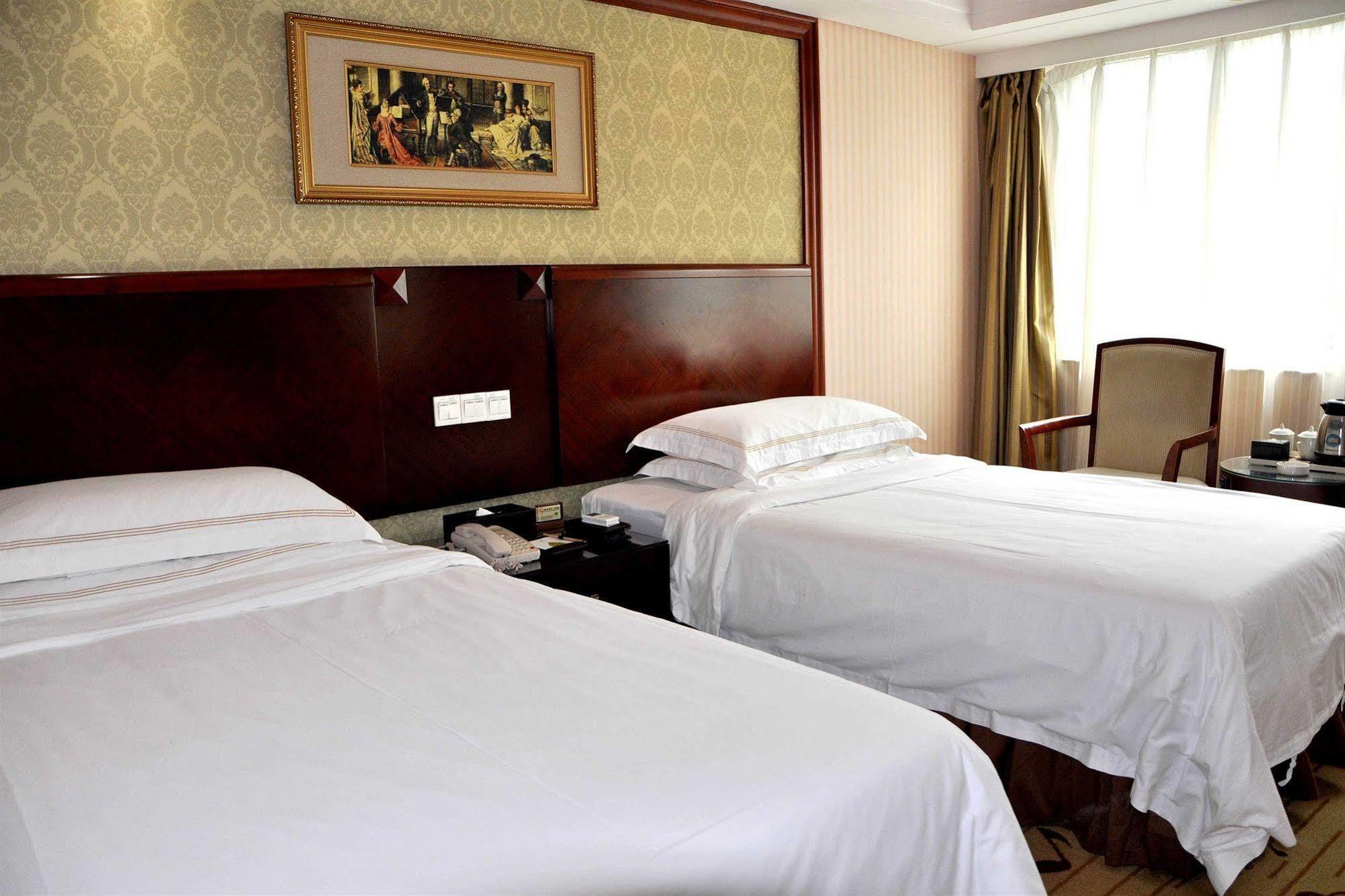 גואנגג'ואו Vienna Hotel מראה חיצוני תמונה