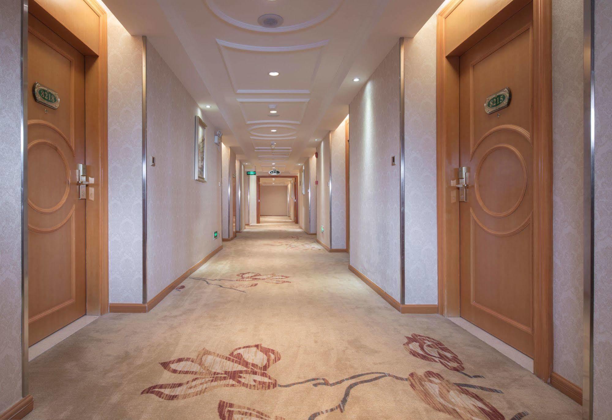 גואנגג'ואו Vienna Hotel מראה חיצוני תמונה