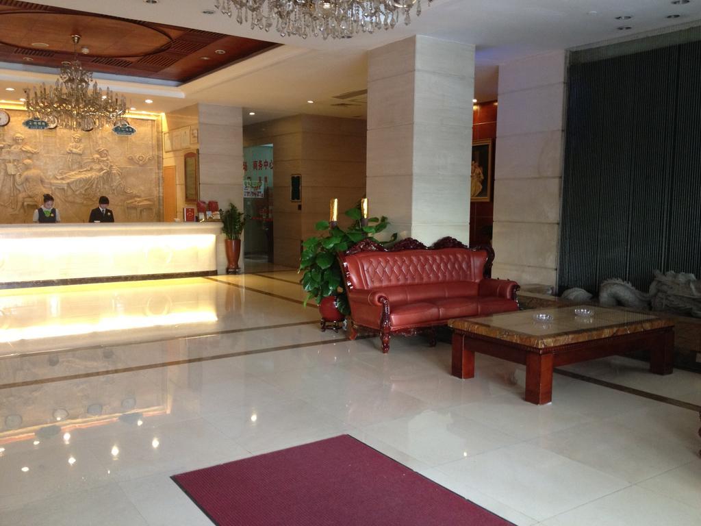 גואנגג'ואו Vienna Hotel מראה חיצוני תמונה